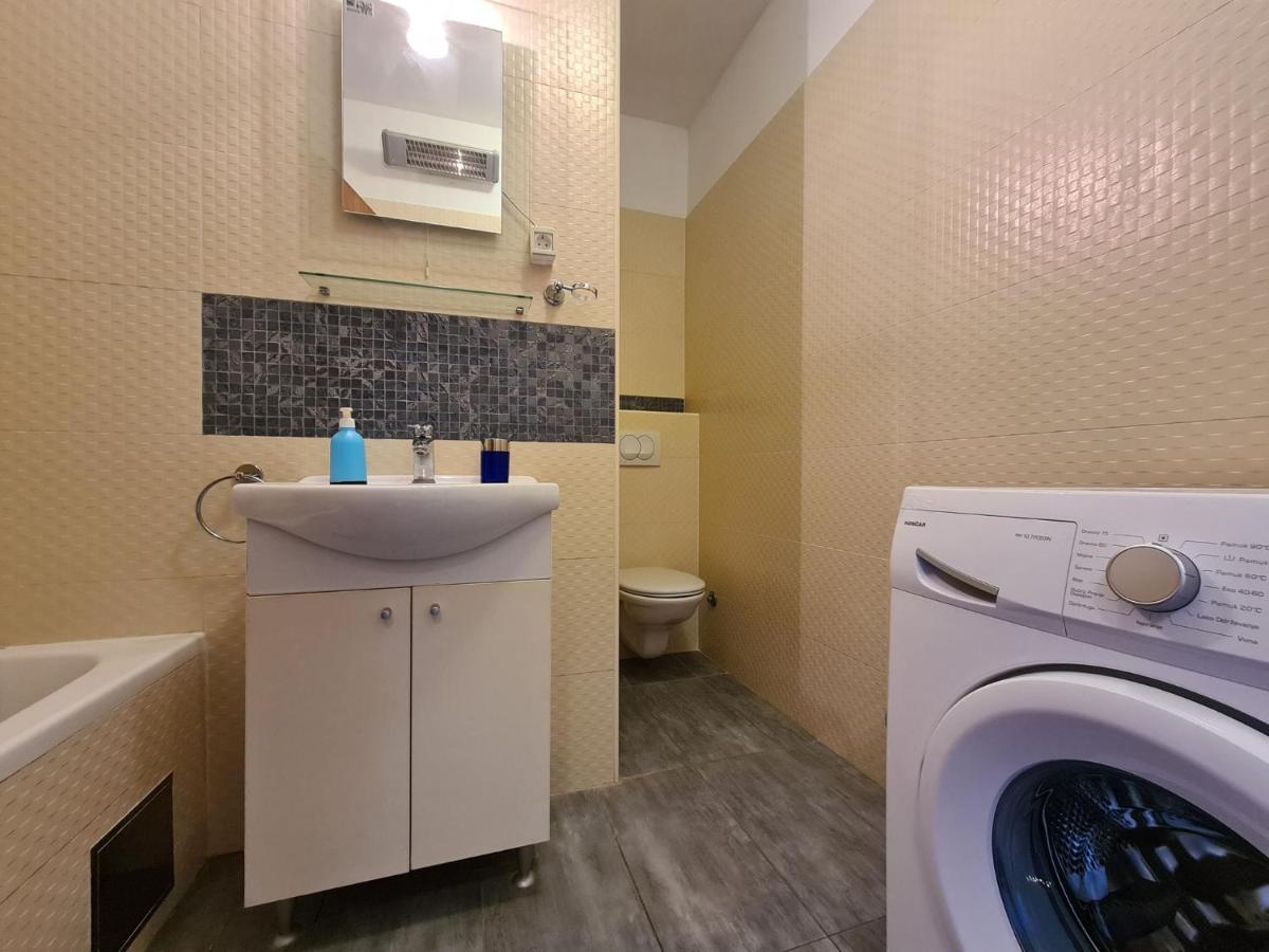 Mare 826 Apartma