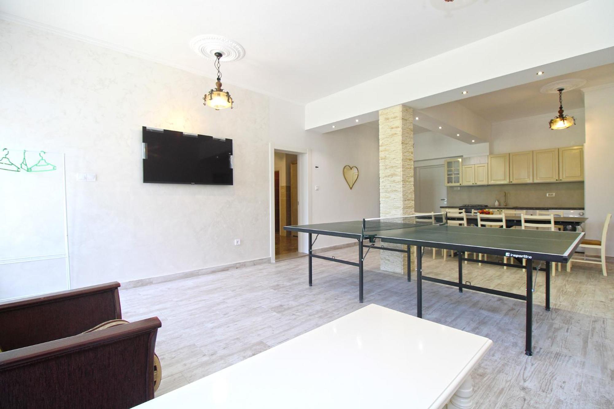 Mare 826 Pula