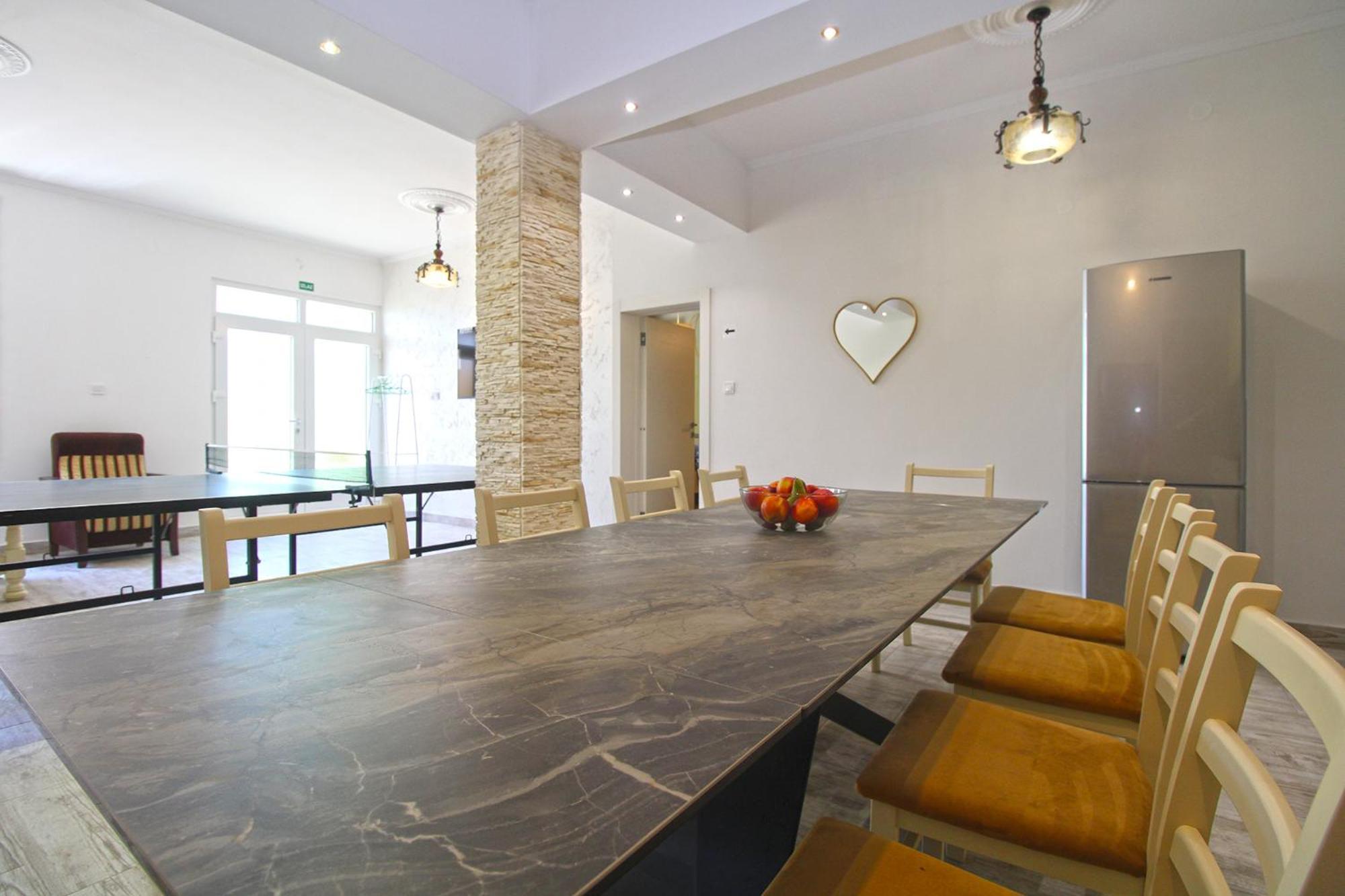 Apartma Mare 826