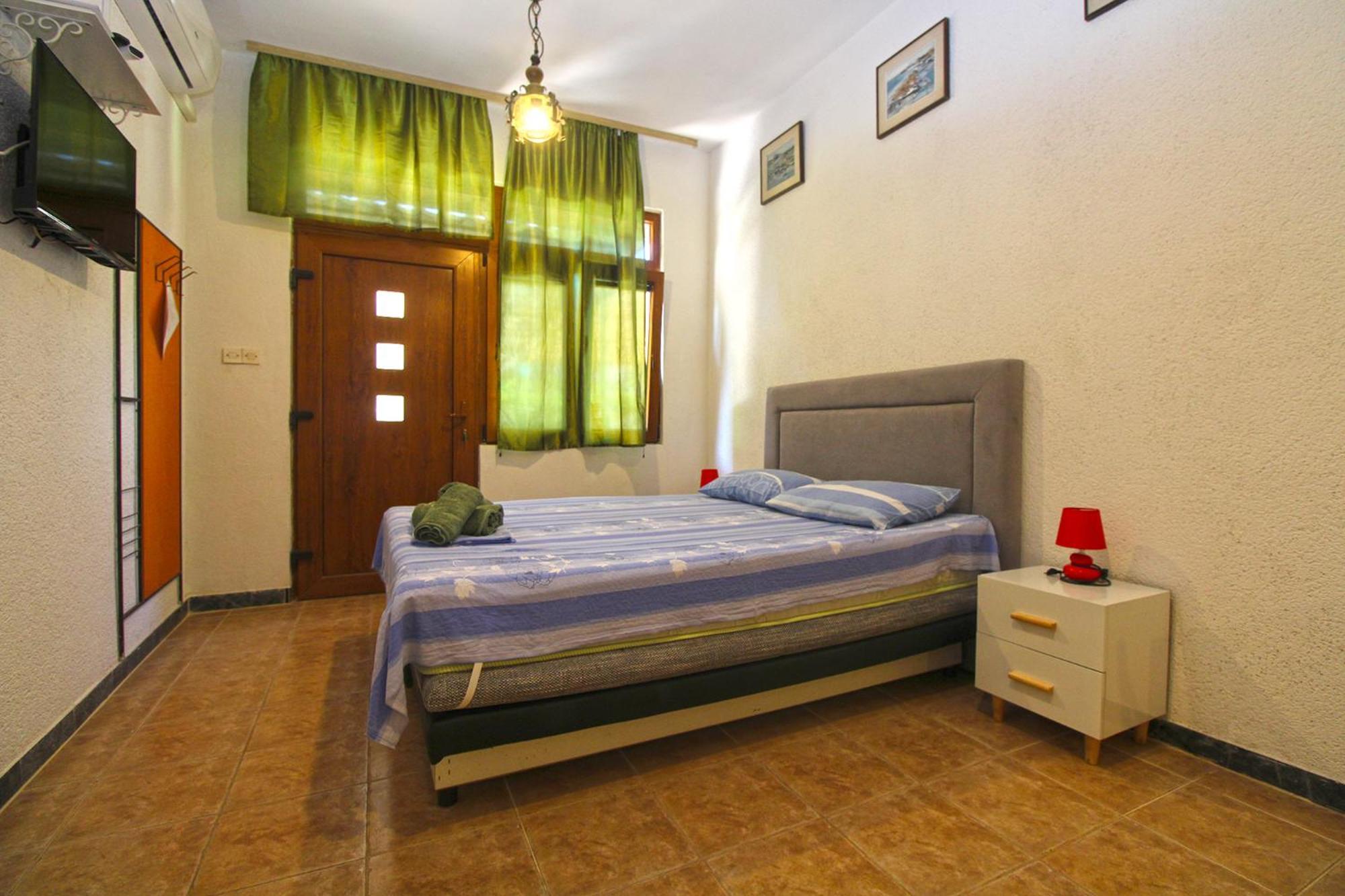 Apartma Mare 826 *