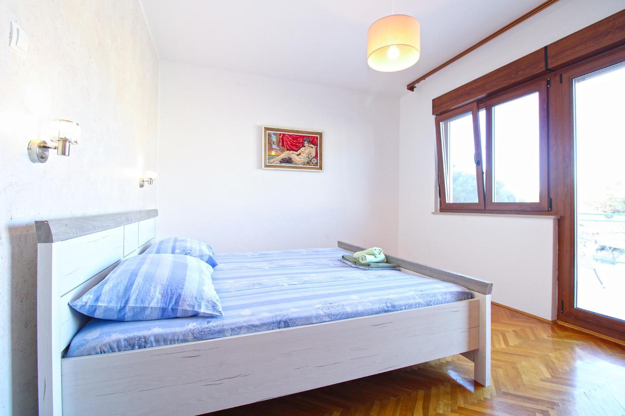 Mare 826 Pula