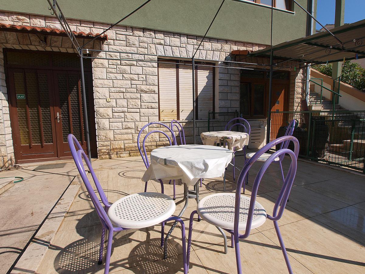 Apartma Mare 826 *